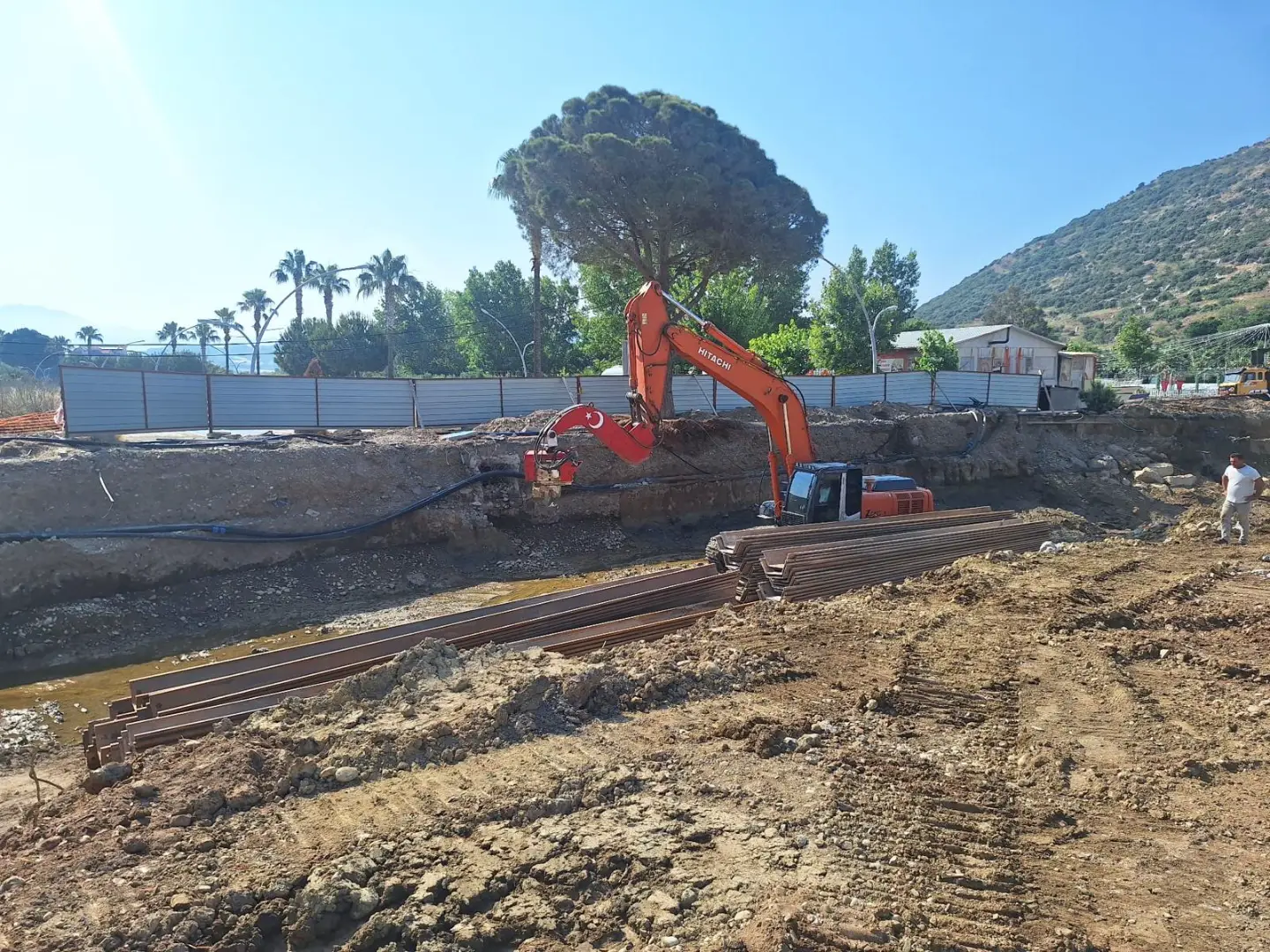 13.Bölge Doğal Afet ve Taşkın Hasarları Onarımı Antalya İli Gazipaşa İlçesi Pazarcı Mahallesi Hacımusa Çayı Yan Kolu Menfez Yapımı