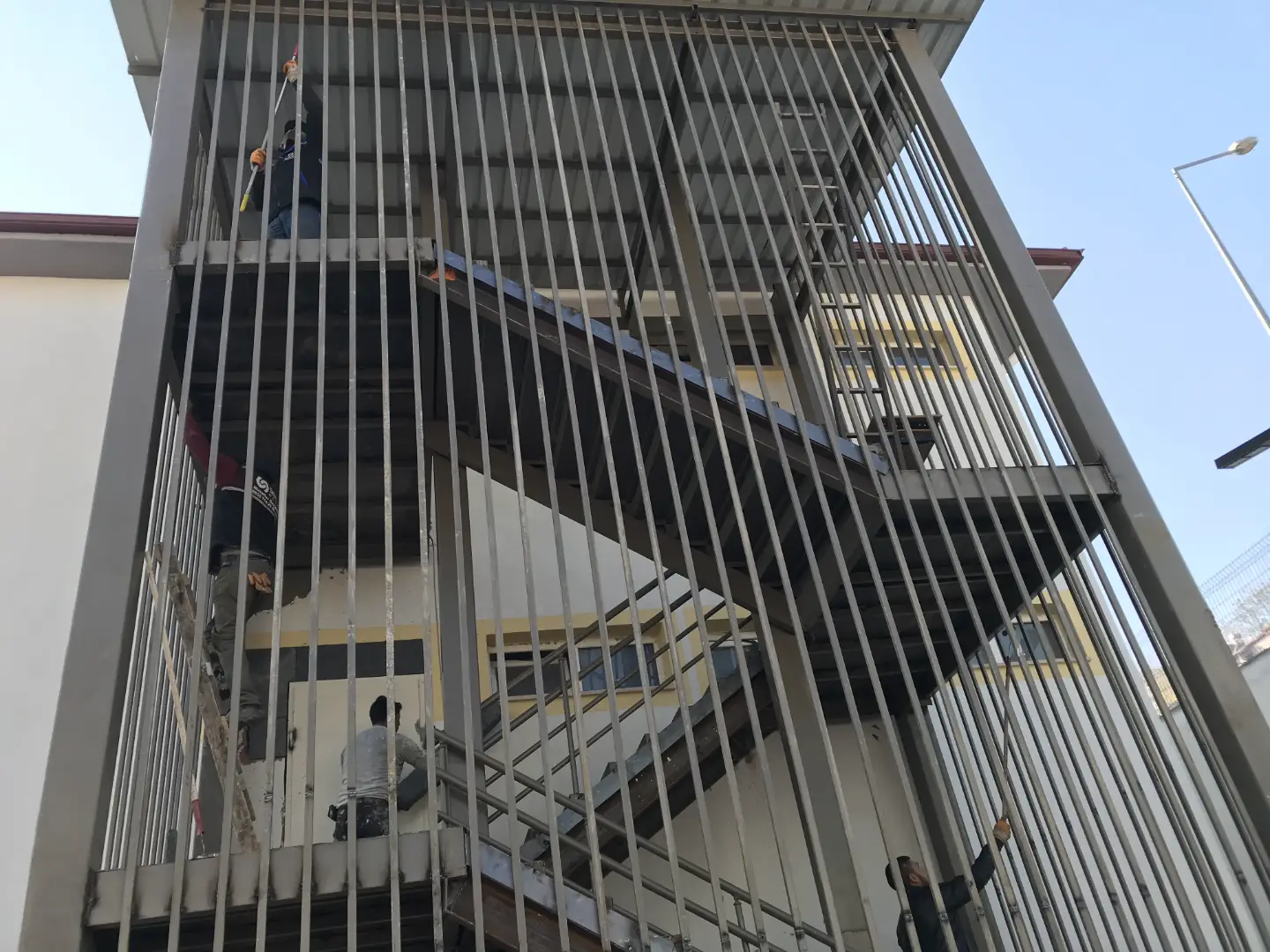 Devrekani -Pınarbaşı-Doğanyut-Ybo Yangın Merdiveni Yapım İşi 